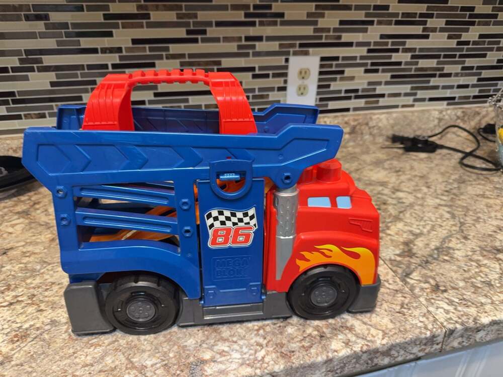 Mega Bloks First Builders Racing Hauler Truck